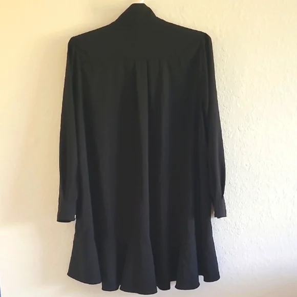Pomander Place Black Long Sleeve Dress - Picture 6 of 12